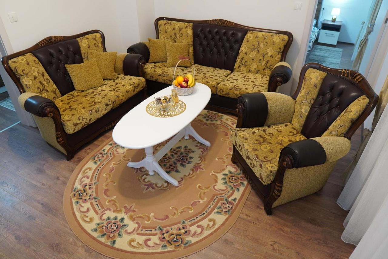 Apartments Manitovac M Niksic ภายนอก รูปภาพ