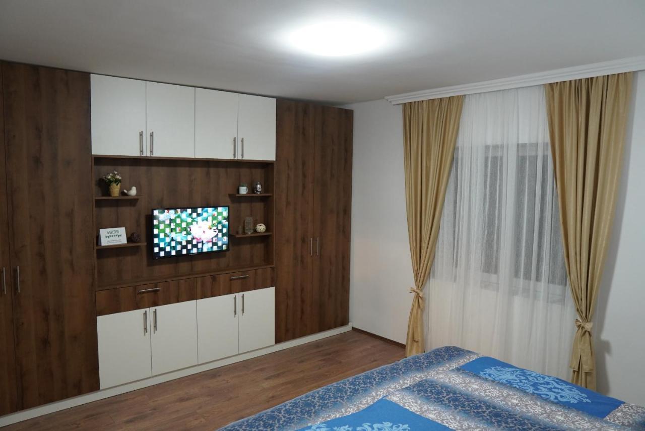 Apartments Manitovac M Niksic ภายนอก รูปภาพ