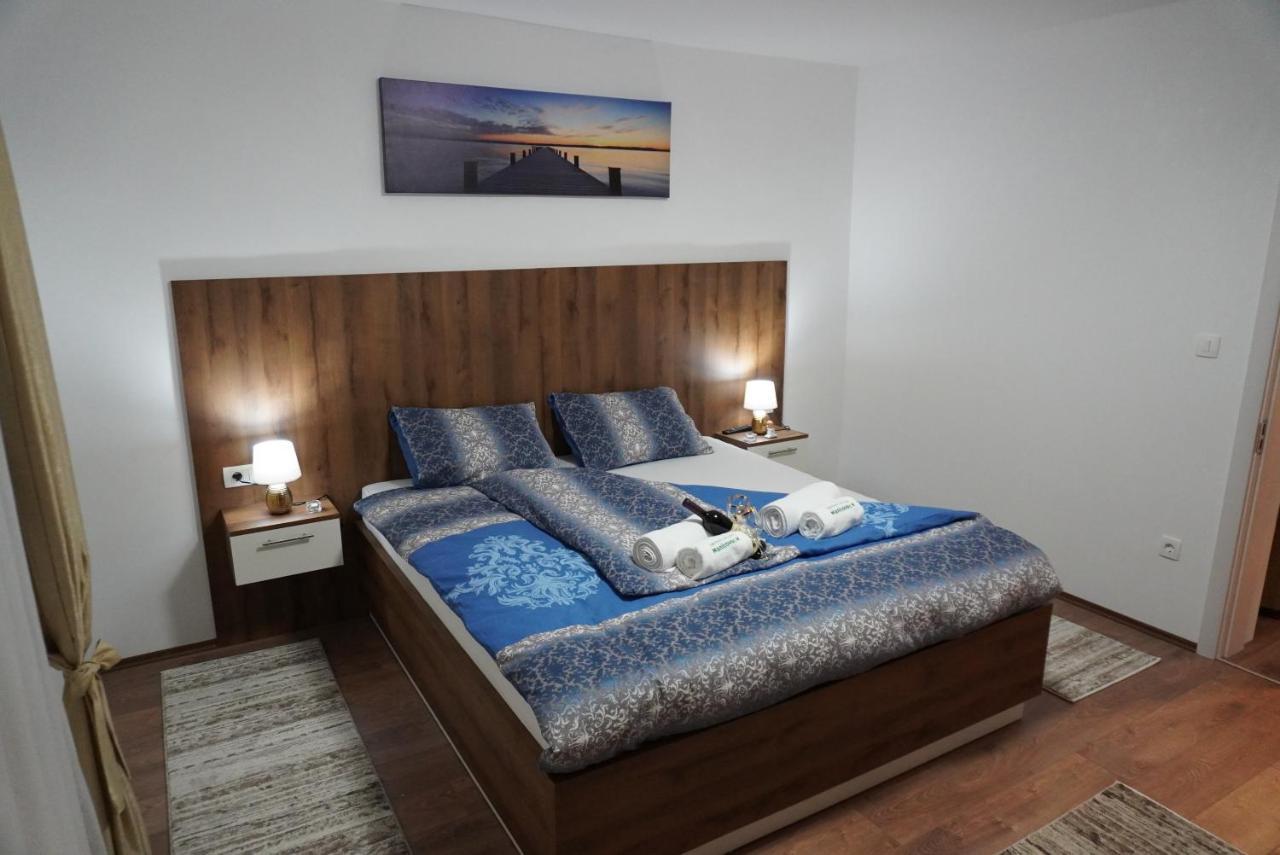 Apartments Manitovac M Niksic ภายนอก รูปภาพ